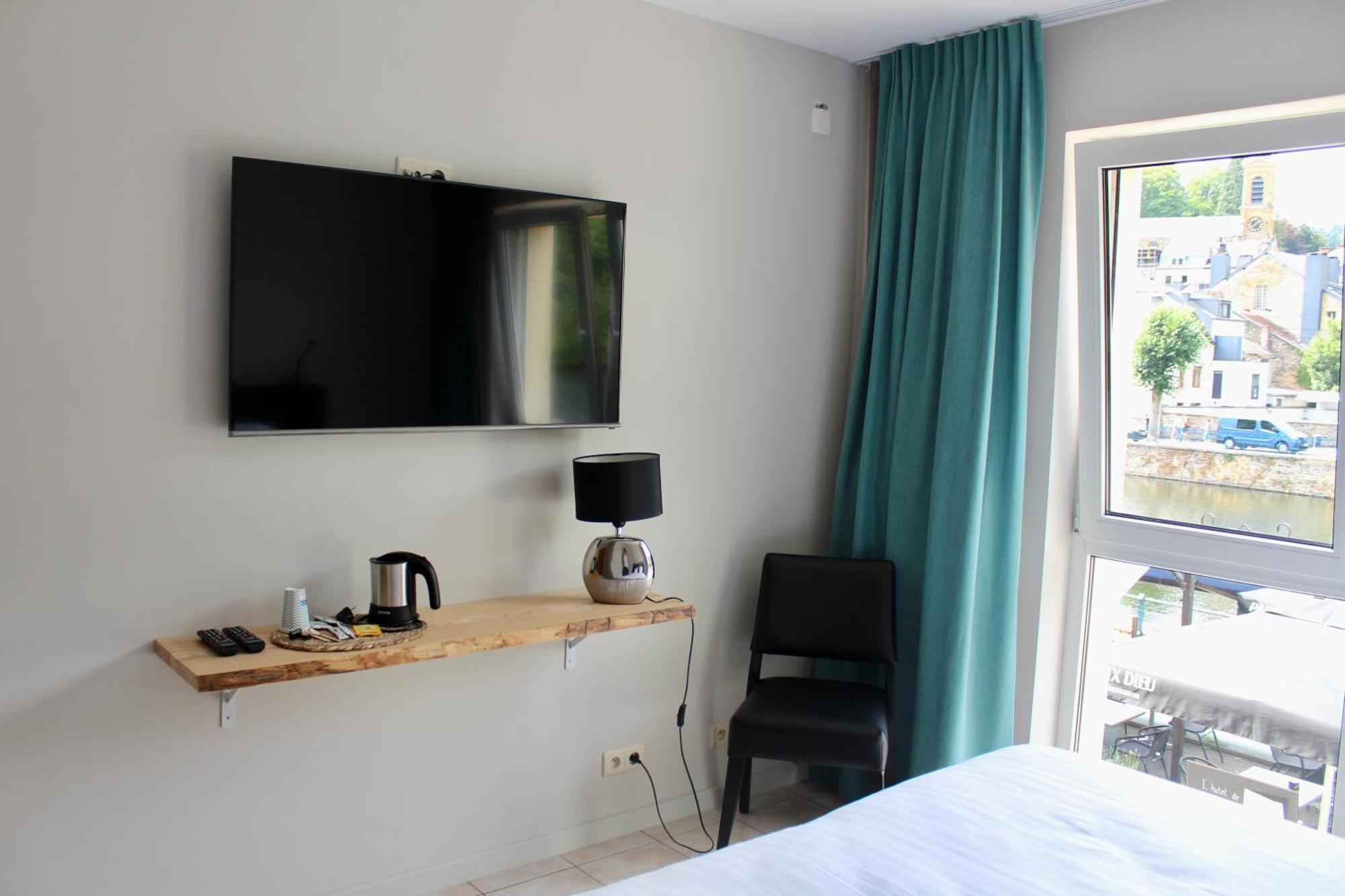 Hotel La Plage Bouillon Eksteriør billede